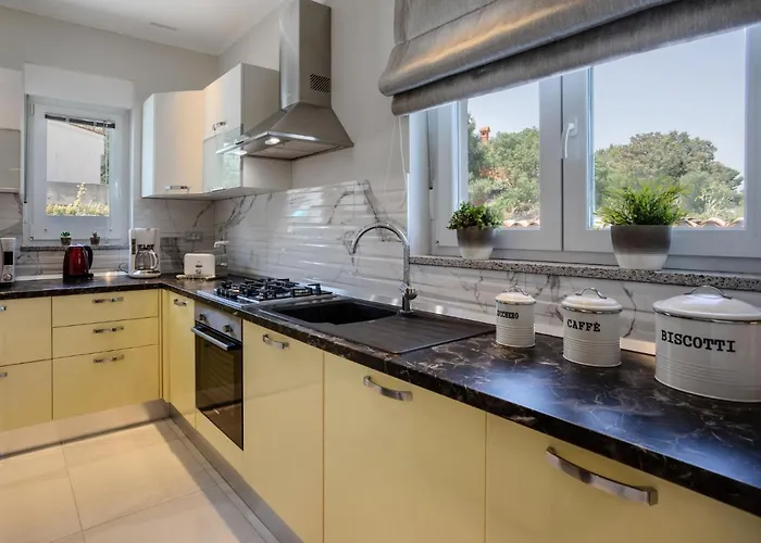 Dream House By Interhome Villa Pula