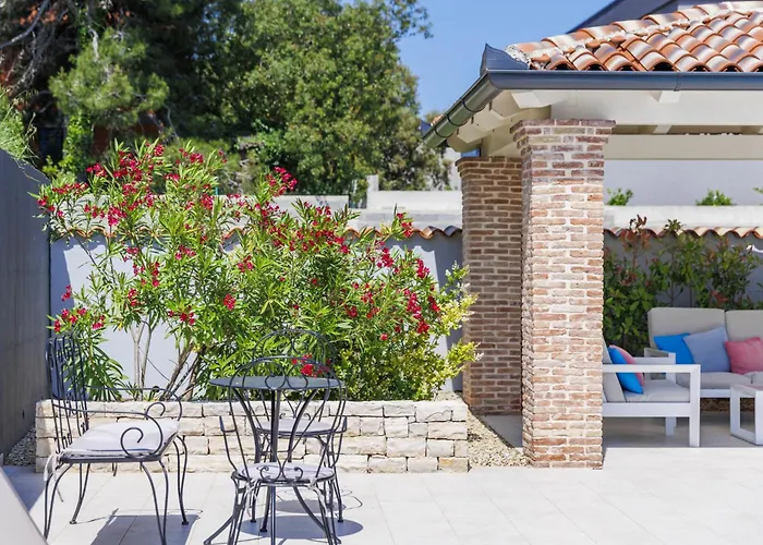 Dream House By Interhome * Pula