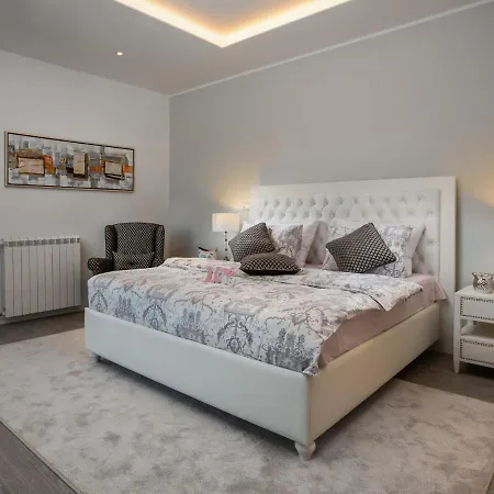 Villa Dream House By Interhome