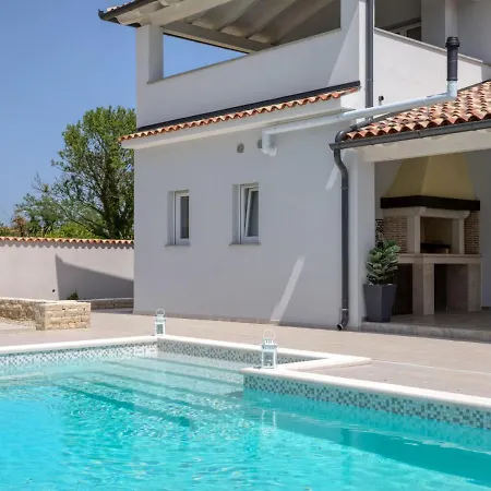 Dream House By Interhome * Pula