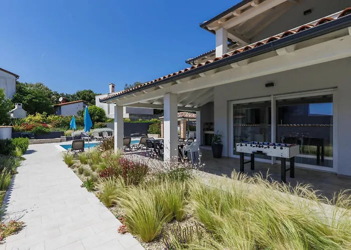 Villa Dream House By Interhome